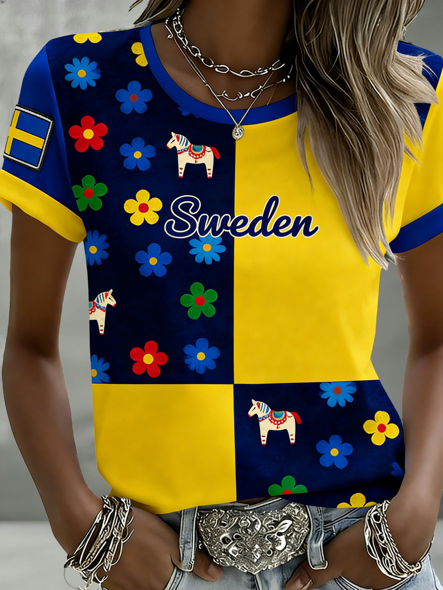 Kvinnors svenska Djurtryck Flag Färg Scheme T-Shirt