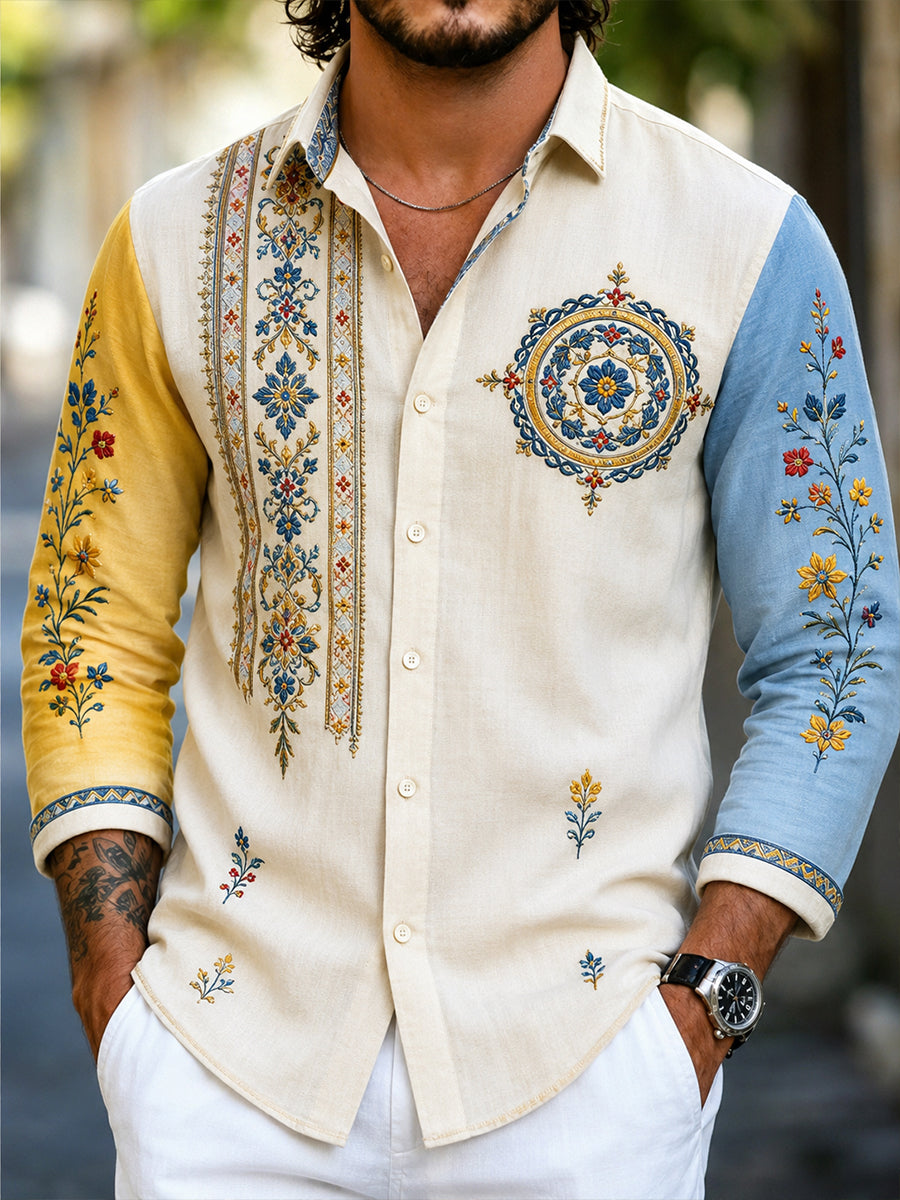 Herrskjorta i retrostil med svensk dalahäst och broderad blomsterkonst, avslappnad stil