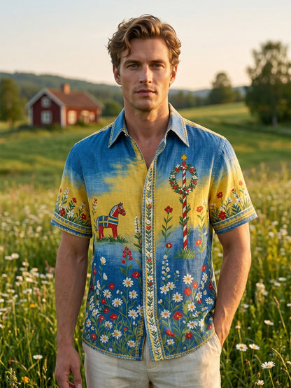 Herrtröja med korta ärmar och konstprint som hyllar den svenska midsommarfesten