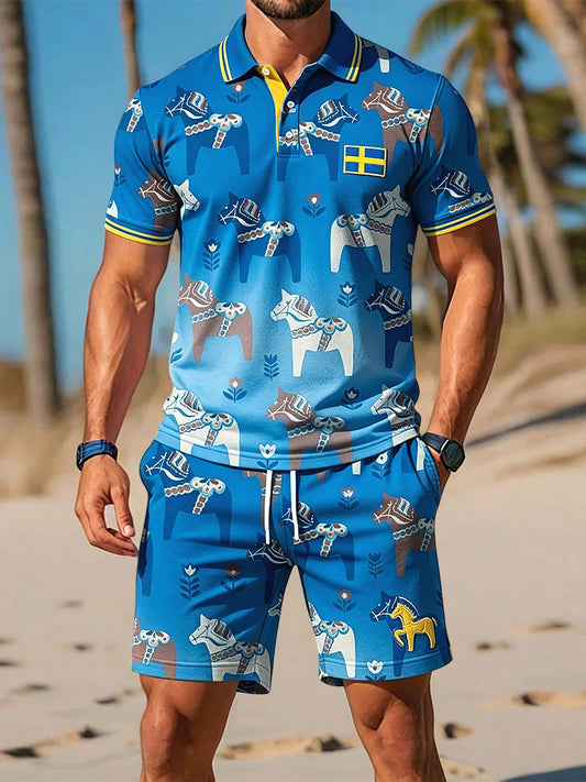 Herresett med retroinspirerte poloshorts og t-skjorte i svensk midtsommerstil for hverdagsbruk