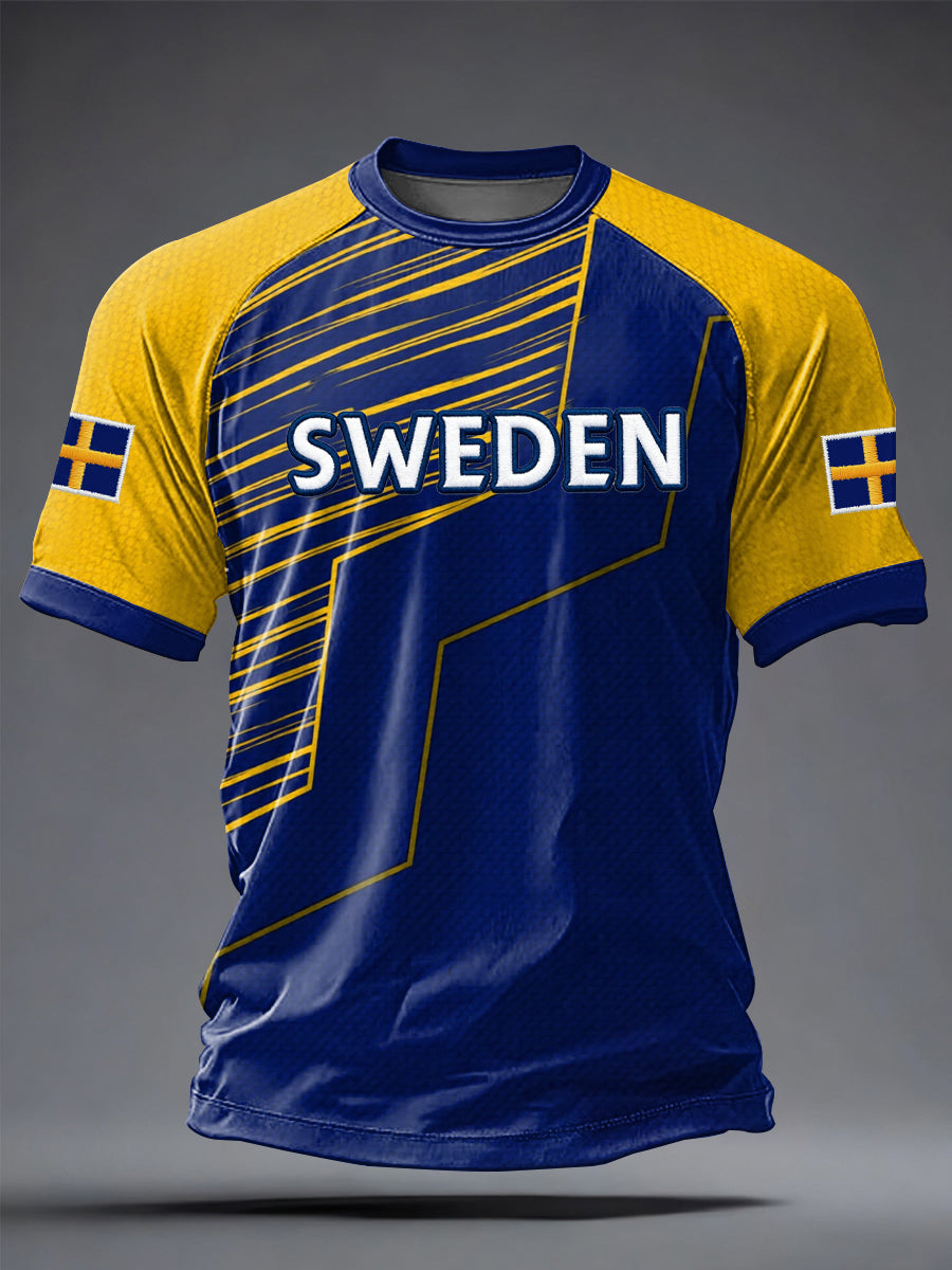 Herrtröja i svensk fotboll med tryckt, avslappnad stil och korta ärmarna