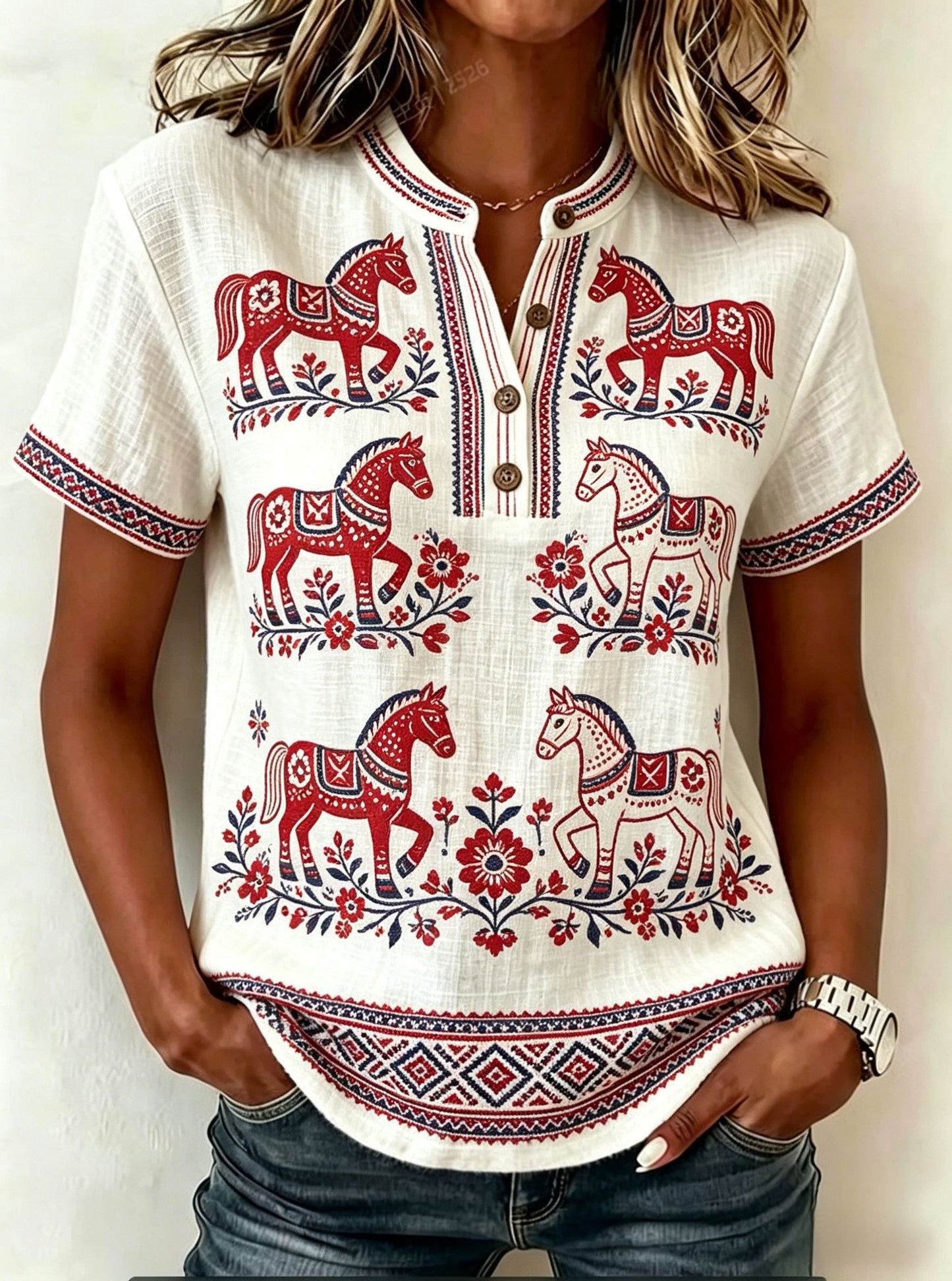 Dams retro svensk midsommarfolkal blommig t-shirt i bomull-linne