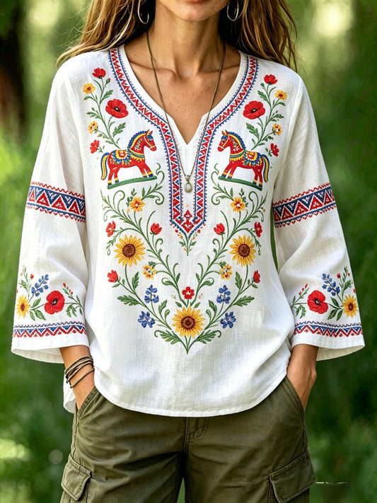 Damer retro svensk midtsommerfolkedrakt-bluse i bomull-lin med blomstermønster