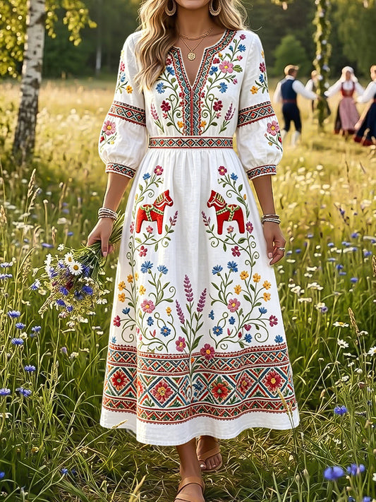 Dameskjorte i retrostil med romantisk blomstret karusellprint og V-hals