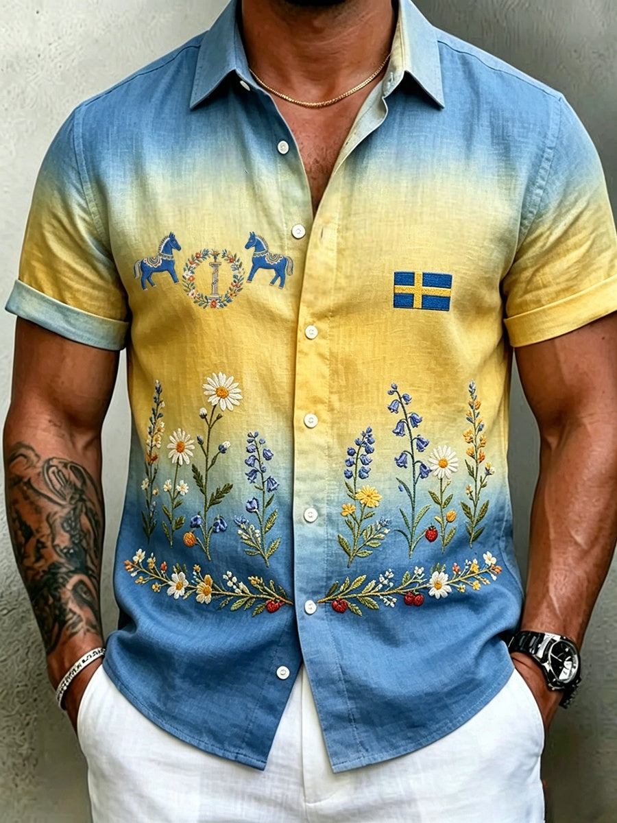Herrretro svensk midsommarfolkaldrigblommig bomull-linne skjorta med korta ärmarna