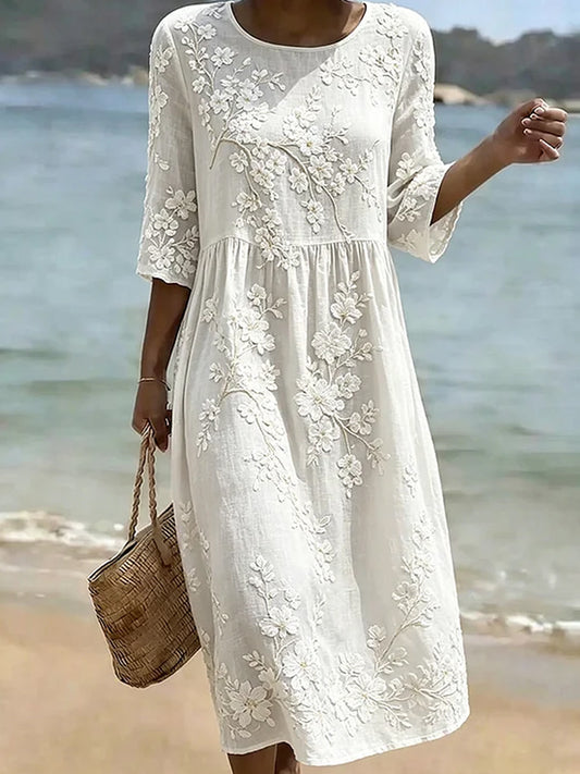 Kjole for dame i mellomlang vintagestil med blomstermønster i bohemsk stil, elegant modell i bomull og lin