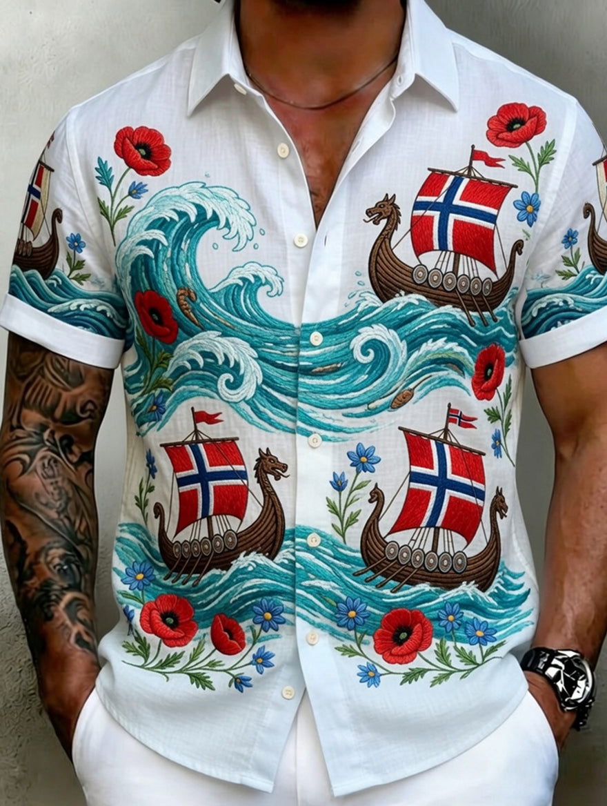 Gammel skandinavisk stil herreskjorte i bomull-lin med norsk kunsttrykk