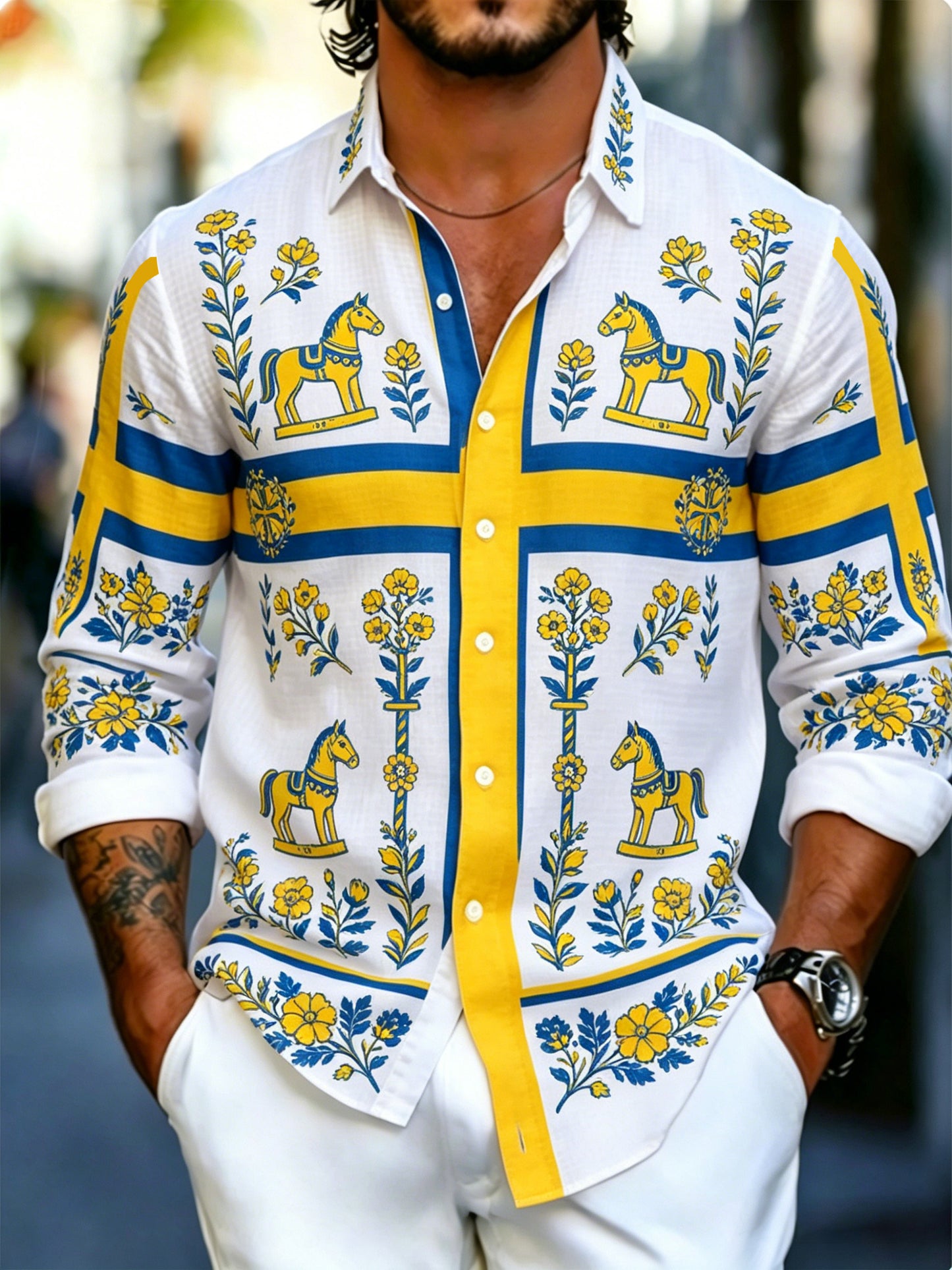 Herrtröja med långa ärmar och konstprint som hyllar den svenska midsommarfesten