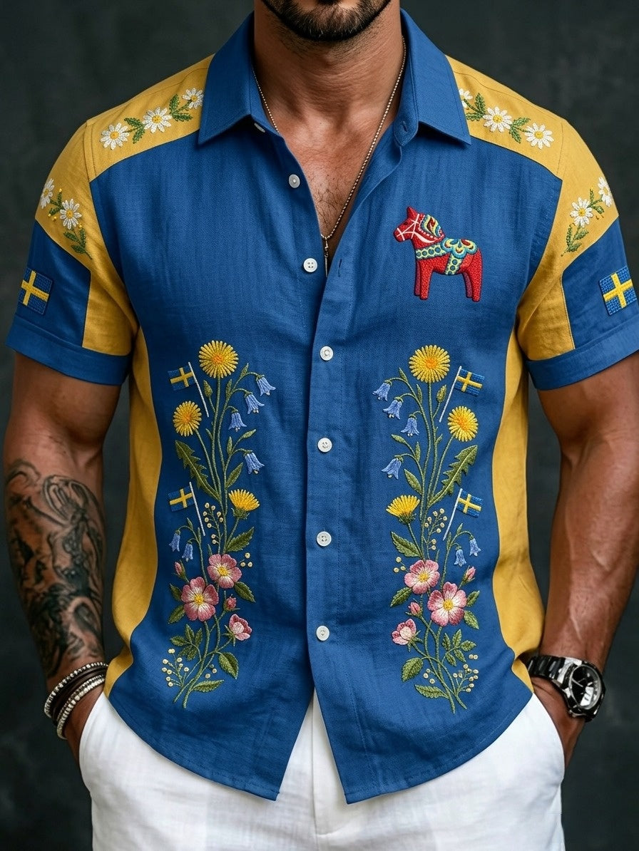 Herrretro svensk midsommarfolkaldrigblommig bomull-linne skjorta med korta ärmarna