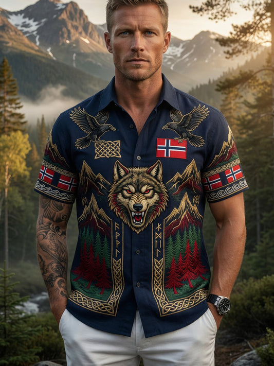 Gammel skandinavisk stil herreskjorte i bomull-lin med norsk kunsttrykk