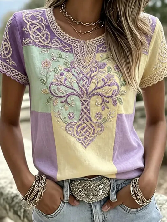 Retro brodert t-skjorte med blomstertrykk for kvinner – avslappet og komfortabel