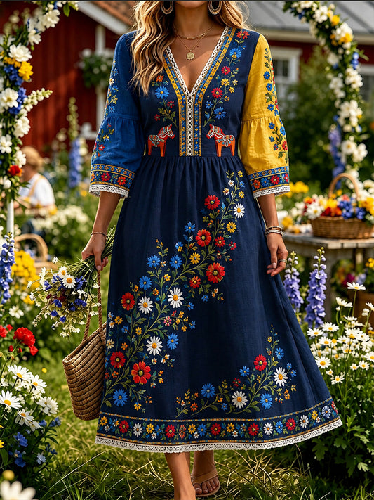 Damekjole i vintagestil med svensk dalahäst, brodert blomsterkunst og avslappet passform