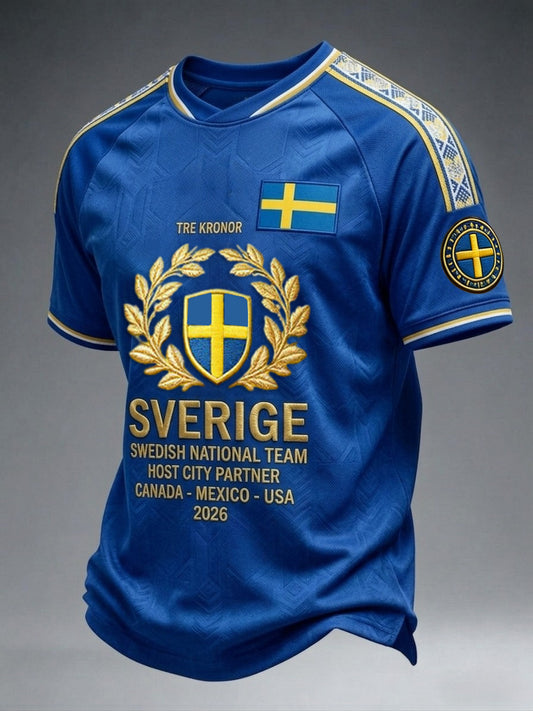 Herregenser i retrostil med svensk fotball 2026 trykt på