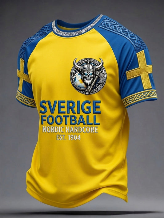 Herregenser i retrostil med svensk fotball 2026 trykt på