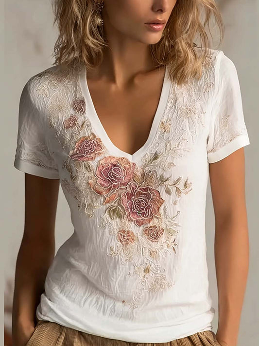 Kvinnelig t-skjorte i hverdagsstil med trykt blomstret broderimønster og korte ermer