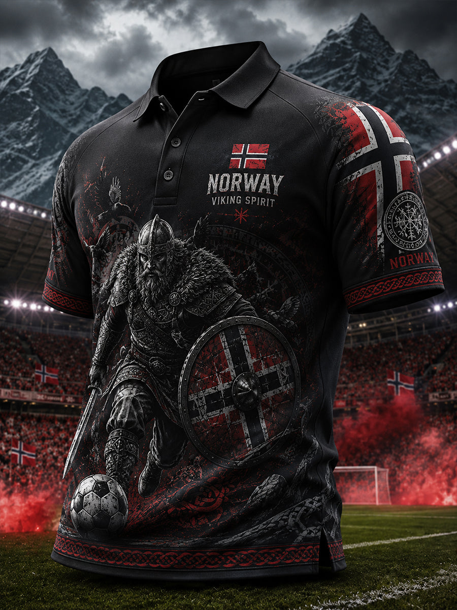 Menns polo-skjorte med korte ermer, prydet med et trykk av en vikingkriger og fotballmotiver