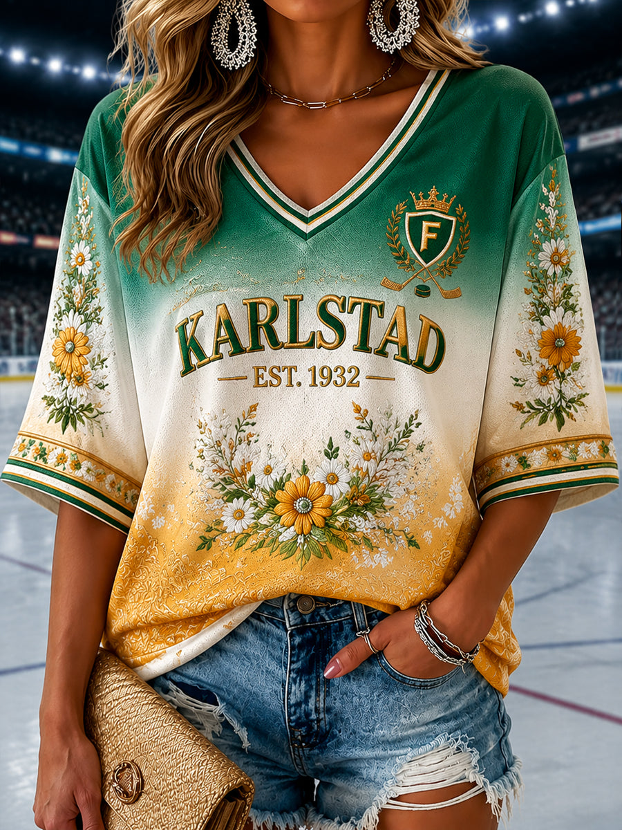 Grönt och vitt dynastimönstrat V-ringat t-shirt