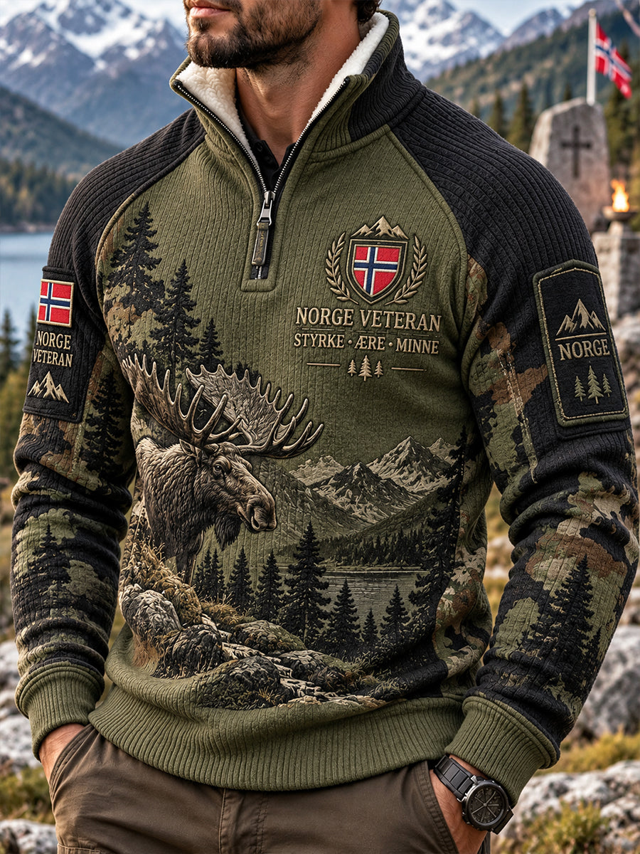 Herrestrømpegenser med militærintspiret kamuflasjemønster og turtleneck